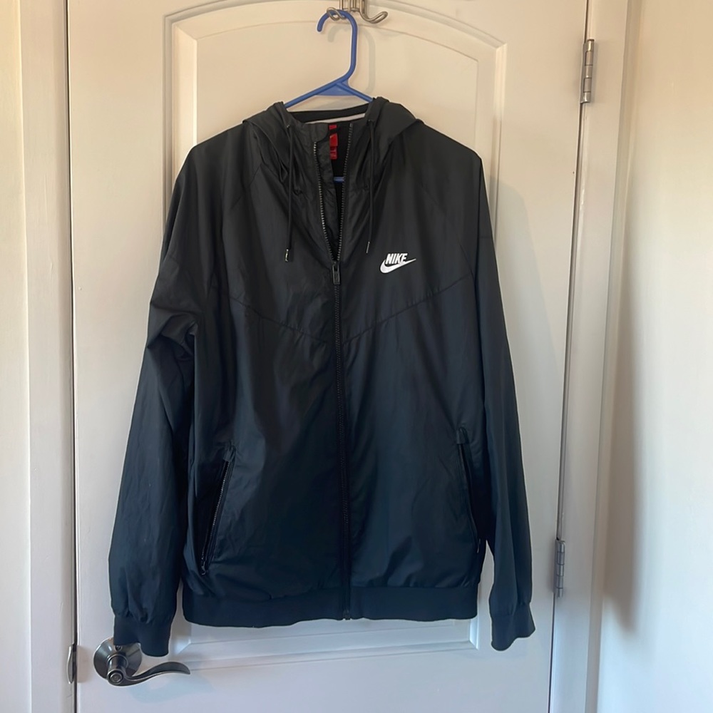 Full zip mens large Nike windbreaker